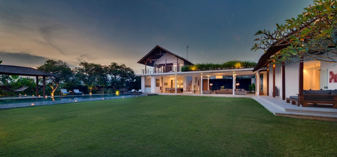Villa Kavya Canggu Esterno foto