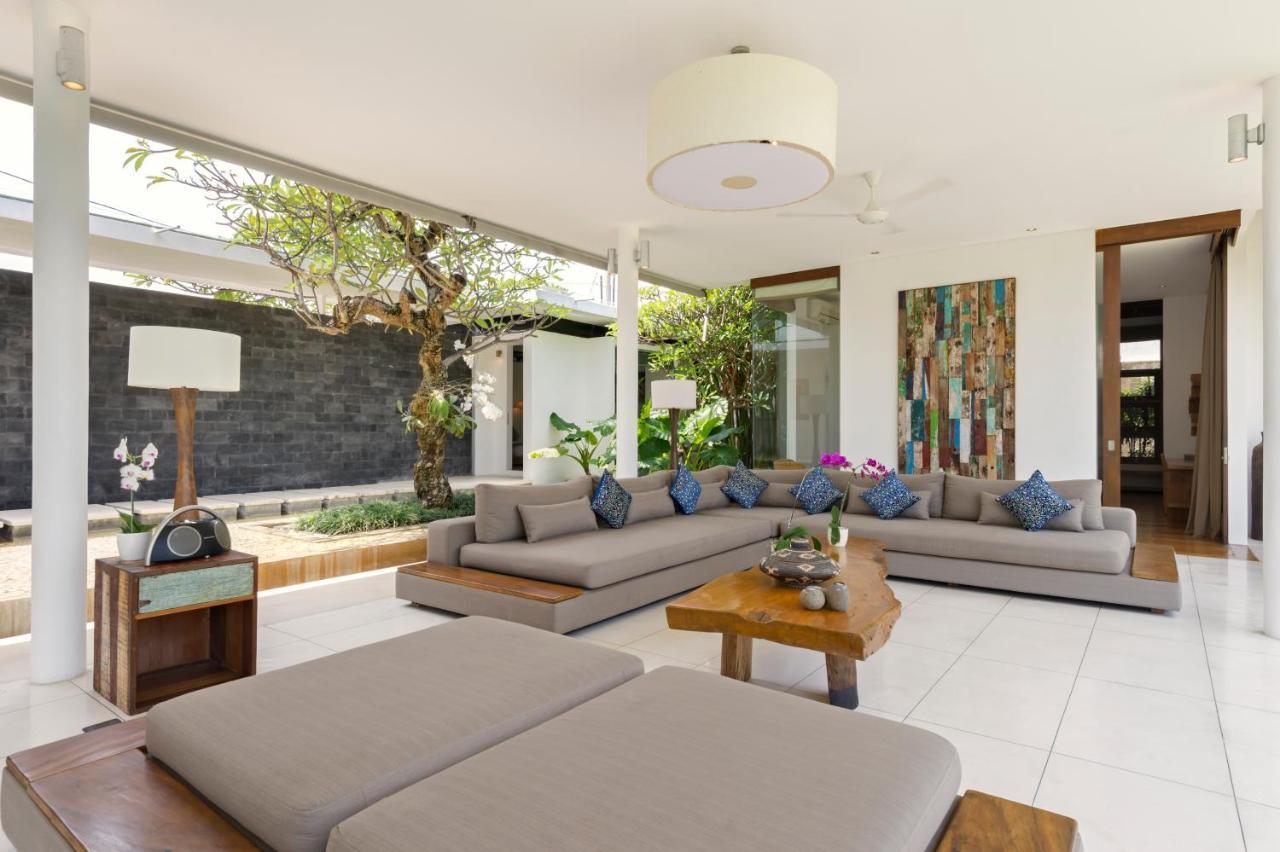 Villa Kavya Canggu Esterno foto